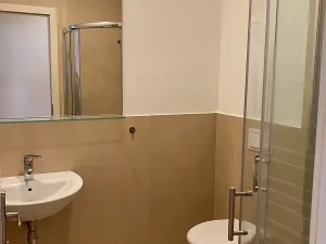 Pronájem bytu 1+kk, Praha - Karlín, 42 m2