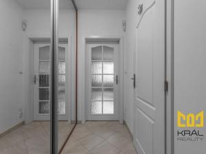 Prodej bytu 1+kk, Praha - Záběhlice, Velenovského, 30 m2