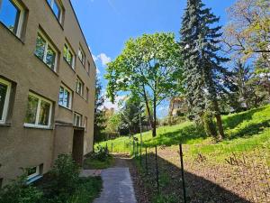 Prodej bytu 3+1, Praha - Dejvice, Vostrovská, 77 m2