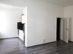 Pronájem bytu 2+kk, Praha - Holešovice, Na Maninách, 46 m2
