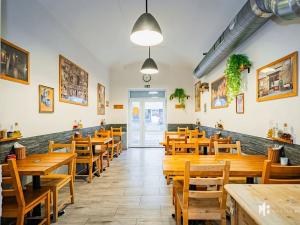 Pronájem komerční nemovitosti, Praha - Holešovice, Dělnická, 110 m2