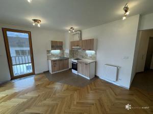 Pronájem bytu 1+kk, Praha - Dolní Měcholupy, Na návsi, 37 m2