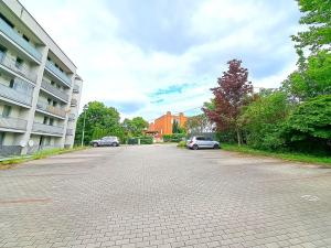 Pronájem garážového stání, Zlín, Březnická, 15 m2