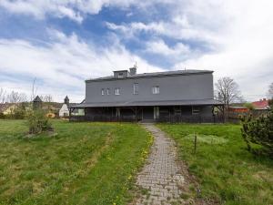 Pronájem bytu 1+kk, Třemešná, 40 m2