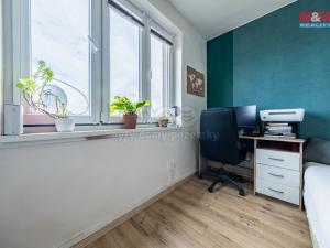 Prodej bytu 4+1, Větrušice, Jižní, 74 m2