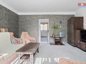 Prodej bytu 4+1, Komárov, Nad Oborou, 92 m2