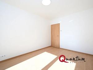 Pronájem bytu 3+kk, Praha - Háje, Sochorcova, 83 m2