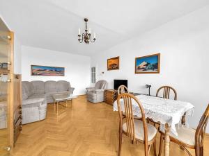 Prodej bytu 3+1, Mariánské Lázně, Mánesova, 61 m2