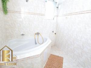 Pronájem bytu 3+1, Hronov - Zbečník, 86 m2