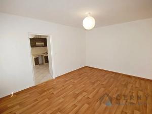 Pronájem bytu 2+kk, Liberec, Kominická, 37 m2