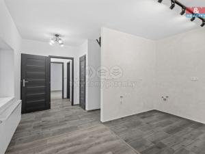 Prodej rodinného domu, Kmetiněves, 135 m2