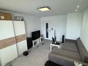Pronájem bytu 2+kk, Praha - Řepy, Španielova, 49 m2