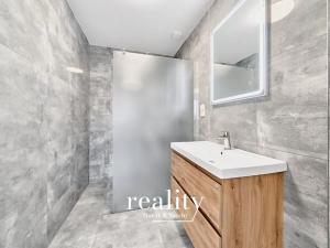 Prodej ubytování, Hrušovany nad Jevišovkou, Drnholecká, 383 m2