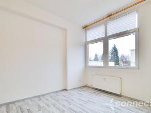 Pronájem bytu 2+kk, Zruč nad Sázavou, náměstí Míru, 36 m2