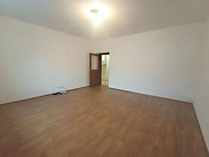 Pronájem bytu 2+1, Plzeň, Úslavská, 77 m2