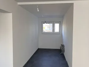 Prodej bytu 2+kk, Znojmo, Višňová, 77 m2