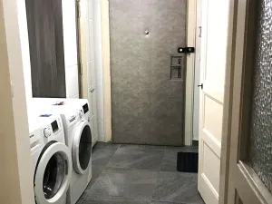 Pronájem bytu 2+kk, Praha - Libeň, Střížkovská, 48 m2