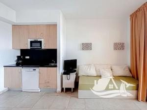 Prodej bytu 2+kk, Manilva, Španělsko, 69 m2