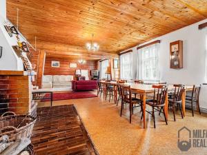 Prodej ubytování, Desná, Na Sedmidomky, 660 m2