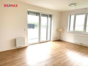 Pronájem bytu 2+kk, Kladno, Bohumila Landy, 54 m2