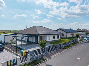 Prodej rodinného domu, Rožďalovice, Polní, 145 m2