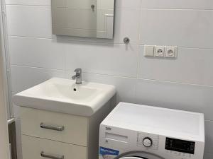Pronájem bytu 2+kk, Ostrava - Hrabůvka, Dr. Martínka, 57 m2