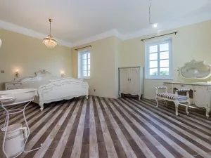 Prodej rodinného domu, Stranný, 804 m2