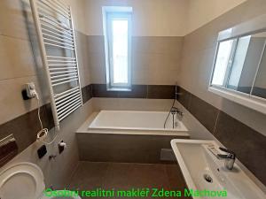Pronájem bytu 2+kk, Praha - Dolní Měcholupy, Dolnoměcholupská, 46 m2
