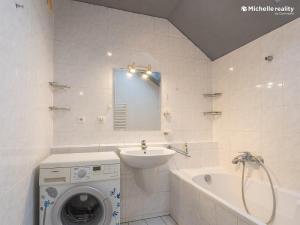 Pronájem bytu 2+kk, Praha - Libeň, Na sypkém, 62 m2