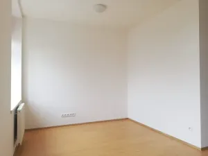 Pronájem bytu 2+kk, Praha - Libeň, Davídkova, 46 m2