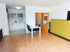 Prodej bytu 1+kk, Praha - Libeň, Nad Okrouhlíkem, 50 m2