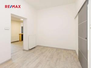 Prodej bytu 2+1, Hradec Králové, Zelená, 57 m2