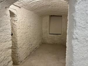 Prodej skladu, Praha - Karlín, Křižíkova, 37 m2