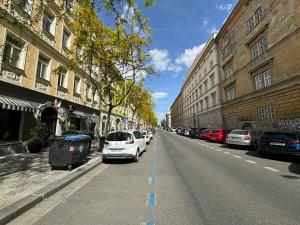 Prodej skladu, Praha - Karlín, Křižíkova, 37 m2