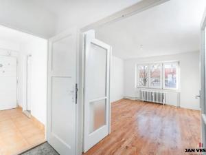 Pronájem bytu 2+1, Praha - Čakovice, Lužnická, 51 m2
