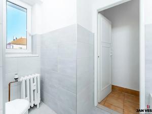 Pronájem bytu 2+1, Praha - Čakovice, Lužnická, 51 m2