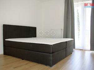 Pronájem bytu 2+kk, Praha, Štěchovická, 56 m2