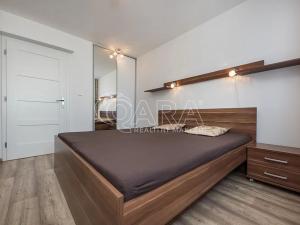 Pronájem bytu 3+kk, Praha - Řepy, Nevanova, 73 m2