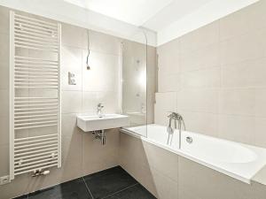 Pronájem bytu 2+kk, Kladno, Štěpána Rautenstraucha, 48 m2