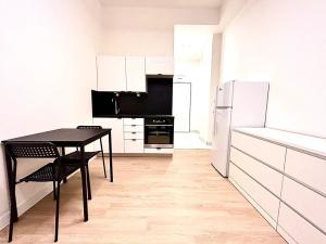 Pronájem bytu 1+kk, Praha - Hloubětín, Poděbradská, 27 m2
