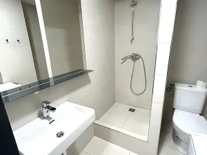 Pronájem bytu 1+kk, Praha - Vysočany, Poděbradská, 28 m2
