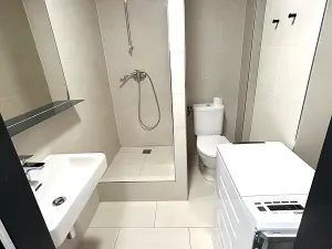 Pronájem bytu 1+kk, Praha - Vysočany, Poděbradská, 28 m2