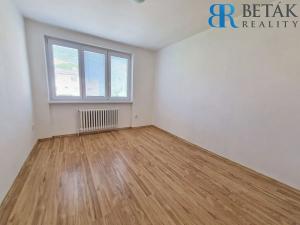 Prodej bytu 2+1, Luhačovice, Mlýnská, 51 m2