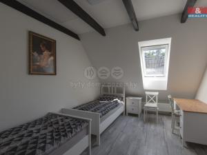 Pronájem bytu 1+kk, Hradec Králové - Nový Hradec Králové, Emy Destinnové, 30 m2