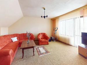 Prodej ubytování, Babice, Sportovní, 2930 m2
