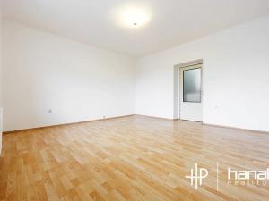 Pronájem bytu 1+1, Olomouc, Jungmannova, 37 m2