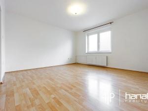 Pronájem bytu 1+1, Olomouc, Jungmannova, 37 m2