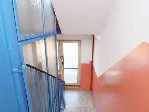 Prodej bytu 1+1, Loket, Sportovní, 36 m2