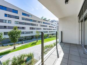Pronájem bytu 2+kk, Praha - Karlín, U Mlýnského kanálu, 58 m2