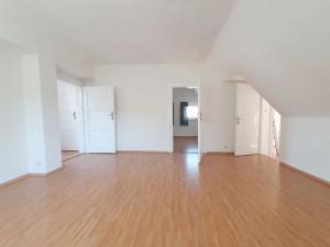 Pronájem rodinného domu, Praha - Záběhlice, Severní II, 200 m2